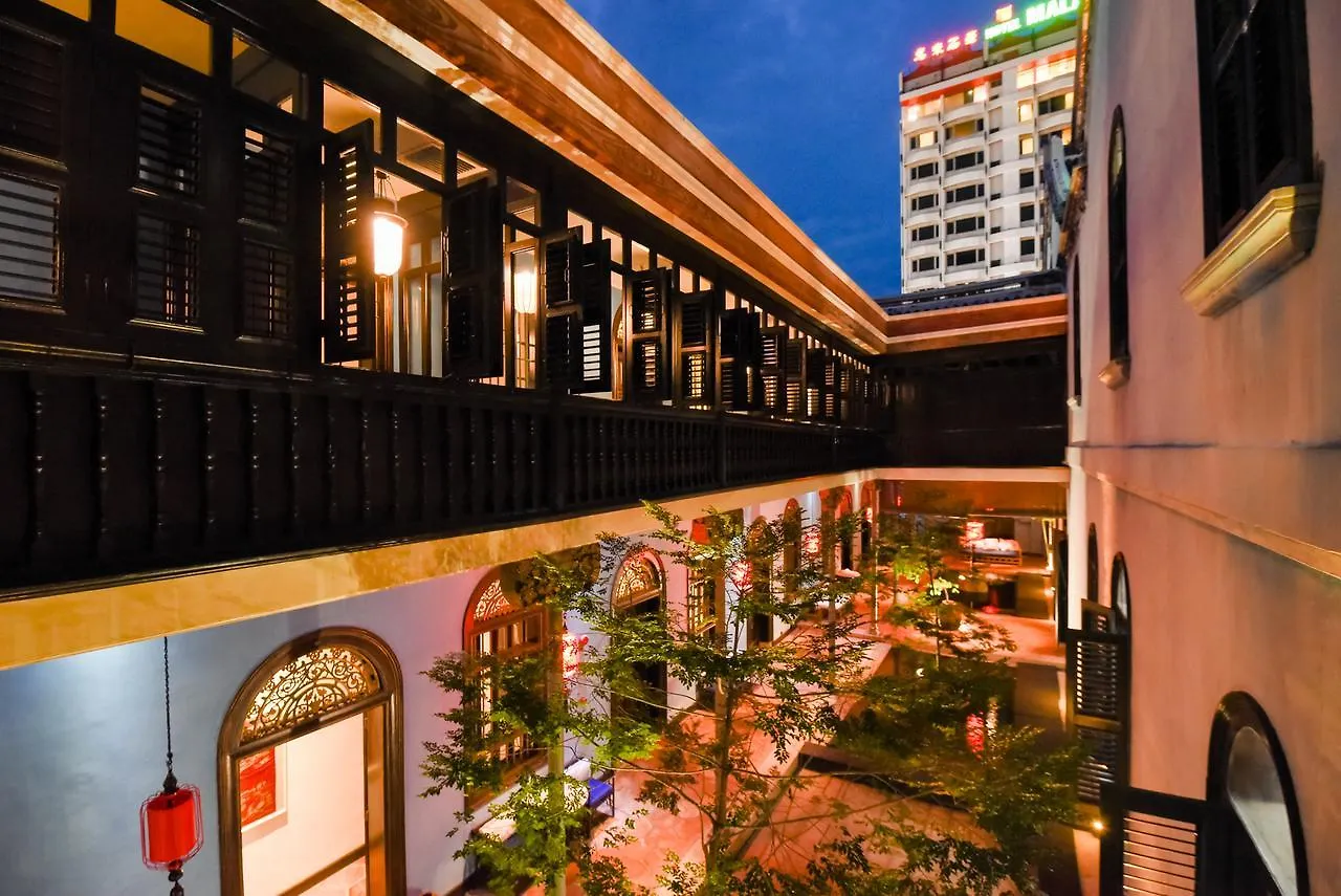 Cheong Fatt Tze - The Blue Mansion Hotel George Town