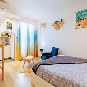 Haliviera - Golden Square, 1min From Beach Apartment Nice